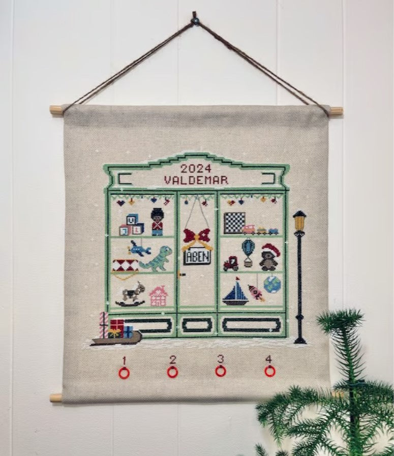 Pomp Stitch - Christmas Toy Store adventskalender 2039-3